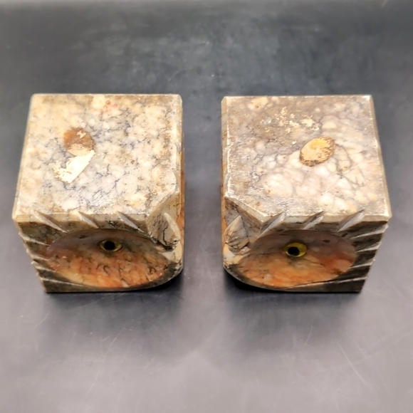 Pair Of Hand Carved Alabaster Owl Bookends Paperweights Decor With Glass Eyes - Picture 9 of 14